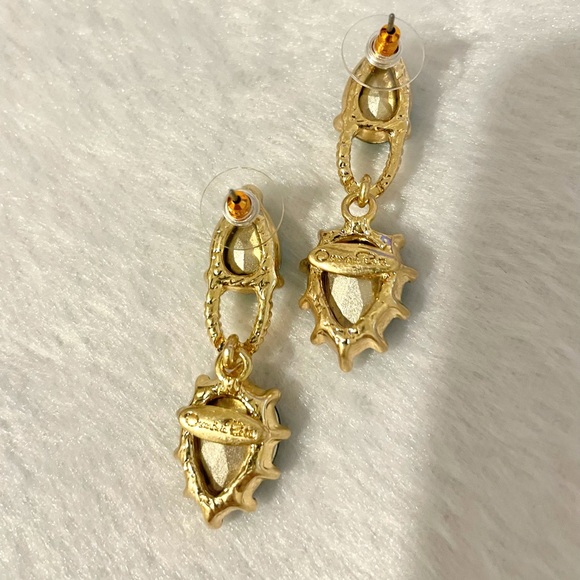 Oscar de la Renta Crystal Earrings - Picture 3 of 3